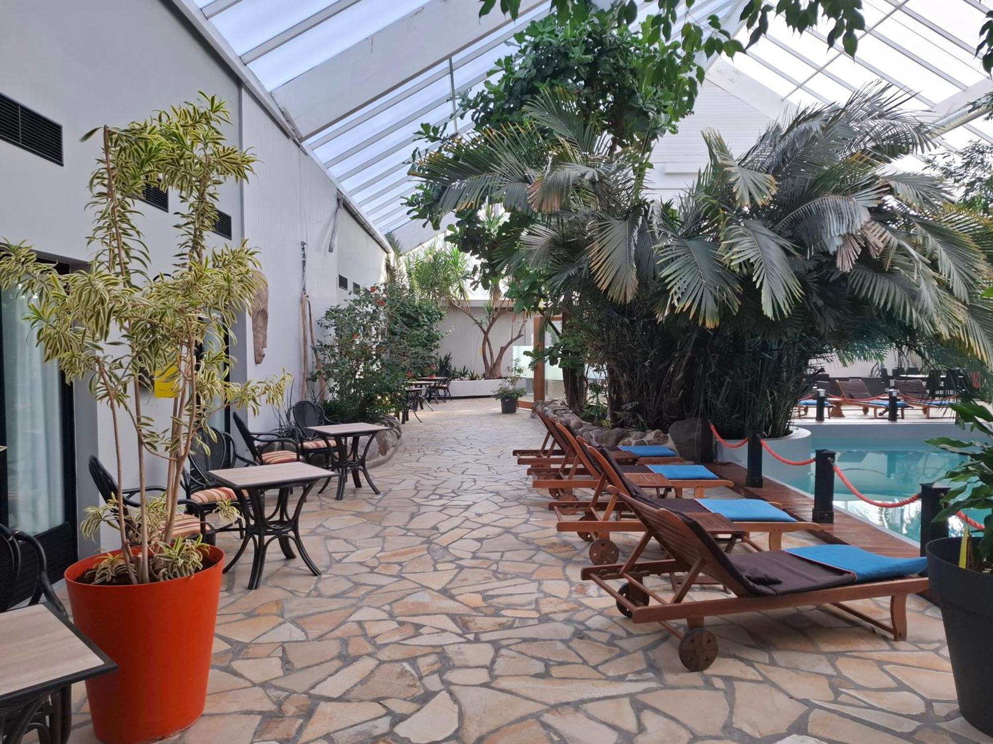 Tropical Hotel Durbuy Exterior foto